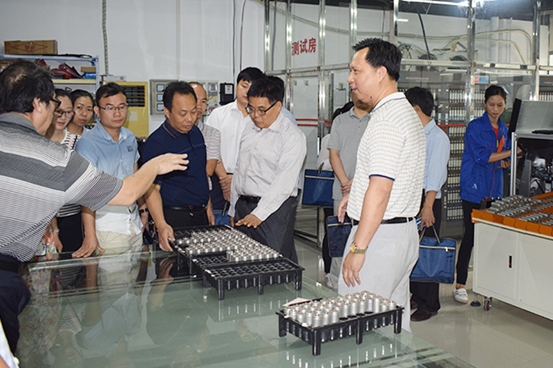 市区委领导与科技局专家到我公司参观指导(图8)
