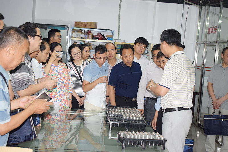 市区委领导与科技局专家到我公司参观指导(图7)