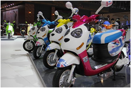 新买的电动车放一个星期没电了？不要冤枉电池了！(图1)